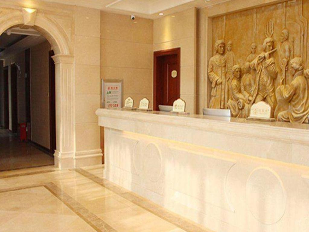 Yichang Vienna Hotel Wanda Branch Eksteriør bilde