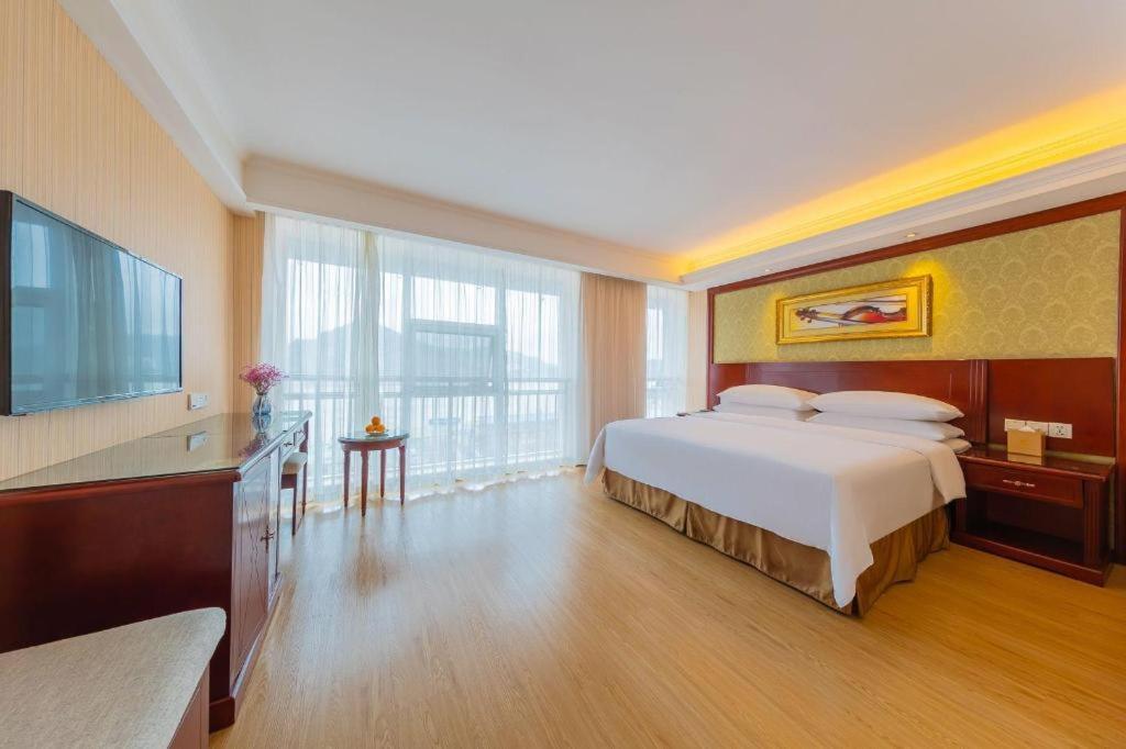 Yichang Vienna Hotel Wanda Branch Eksteriør bilde