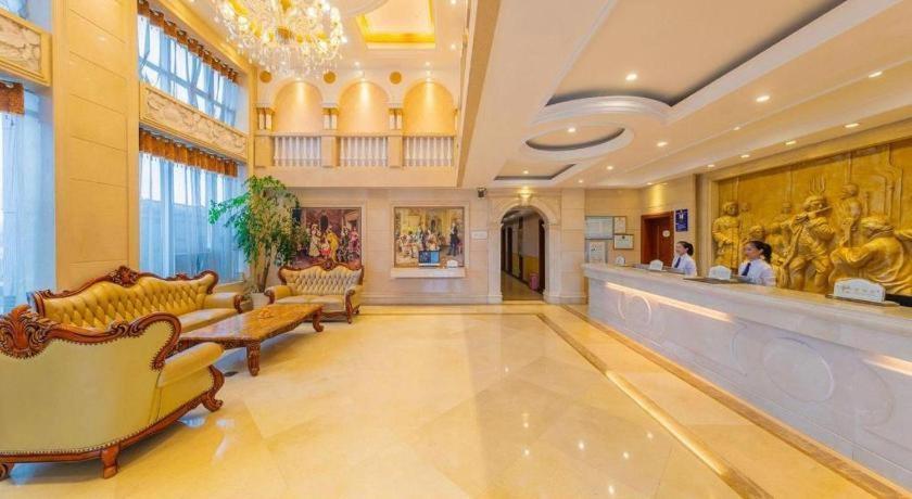 Yichang Vienna Hotel Wanda Branch Eksteriør bilde